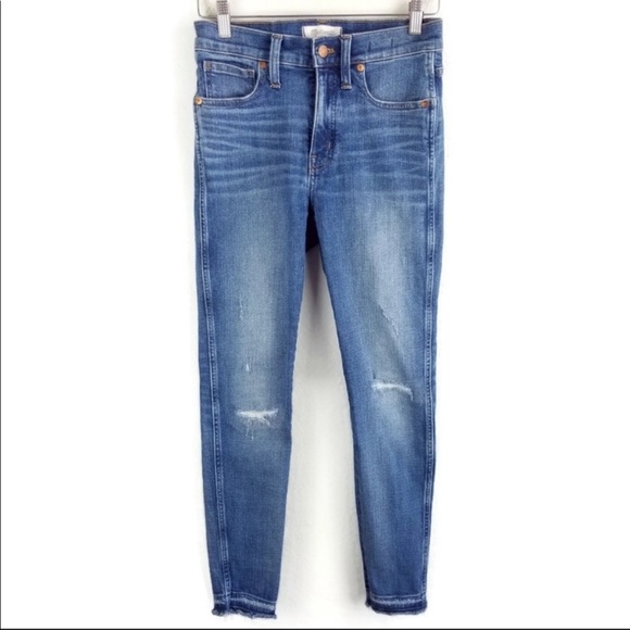 Madewell 27P, 9”rise, raw edge distress jeans. - Picture 2 of 6
